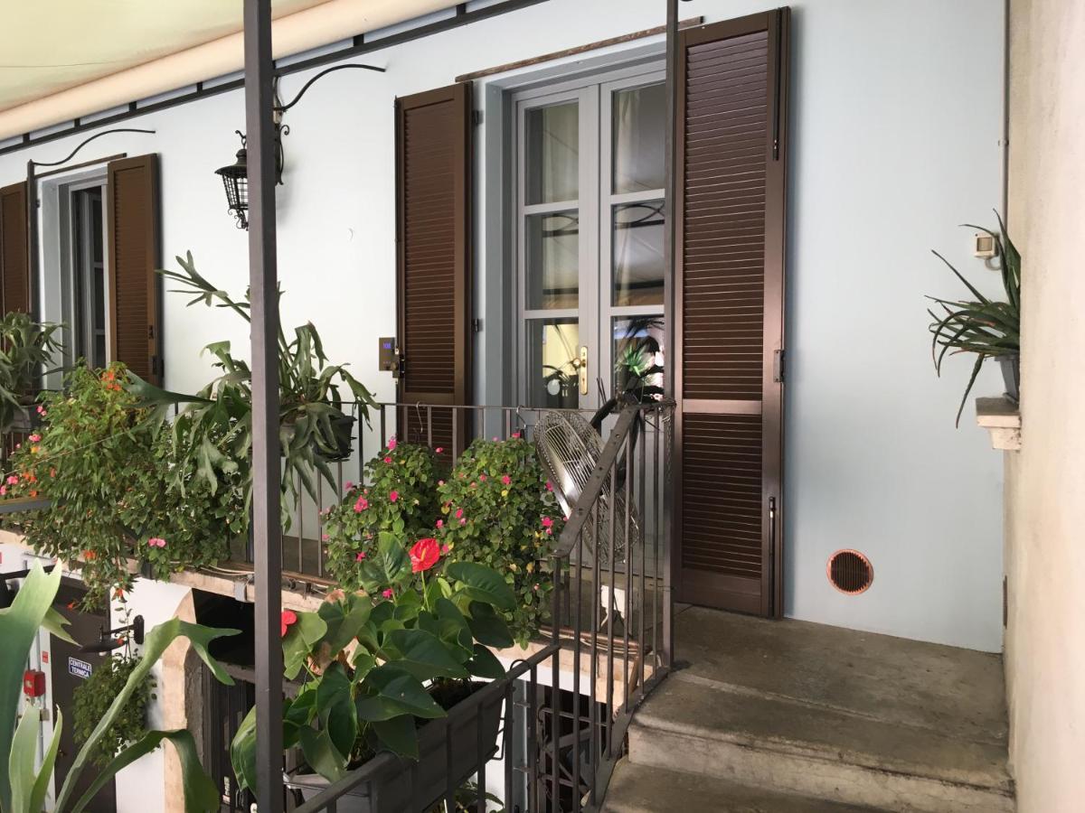 Alessi Appartamenti Desenzano del Garda Kültér fotó
